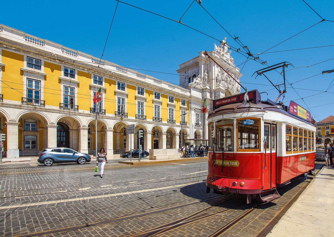 tram-4379656_1280